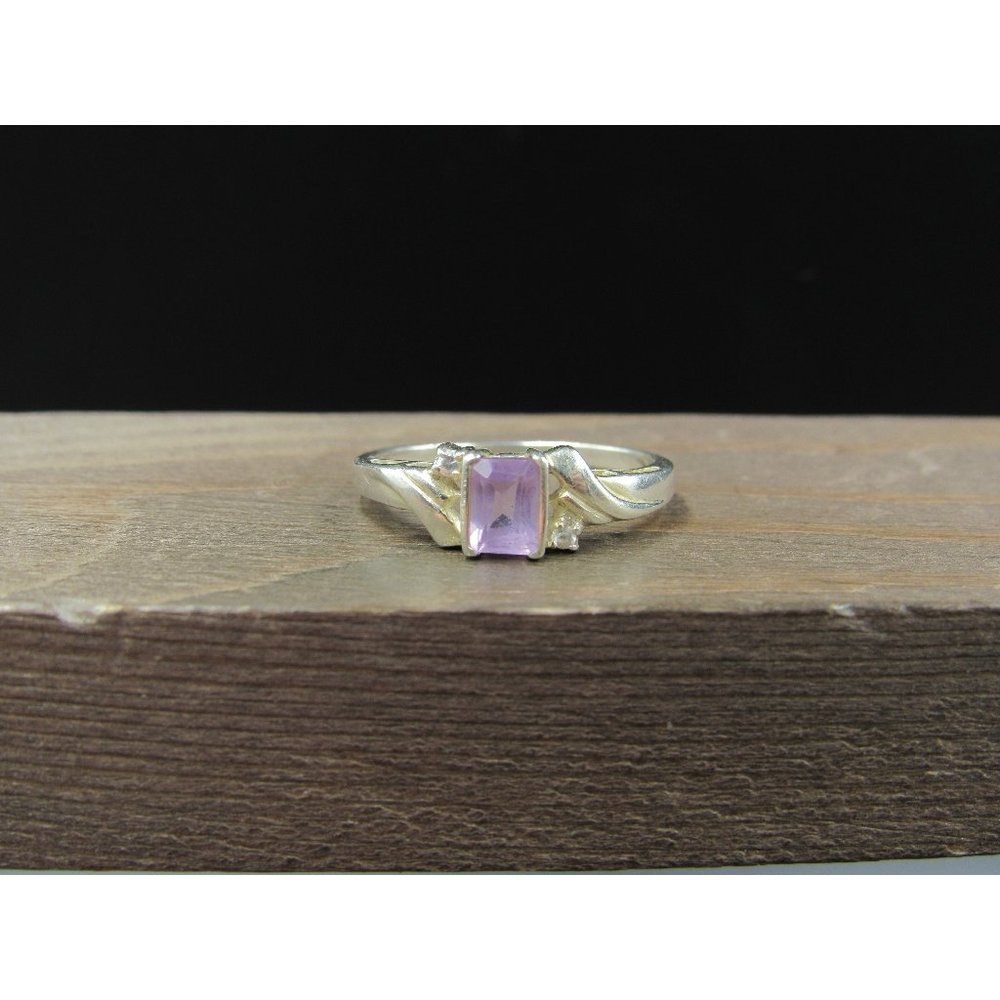 Size 9.25 Sterling Silver Amethyst And CZ Avon Gemstone Band Ring Vintage